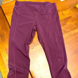 Lululemon leggings with pockets 23’ inseam Sz 8